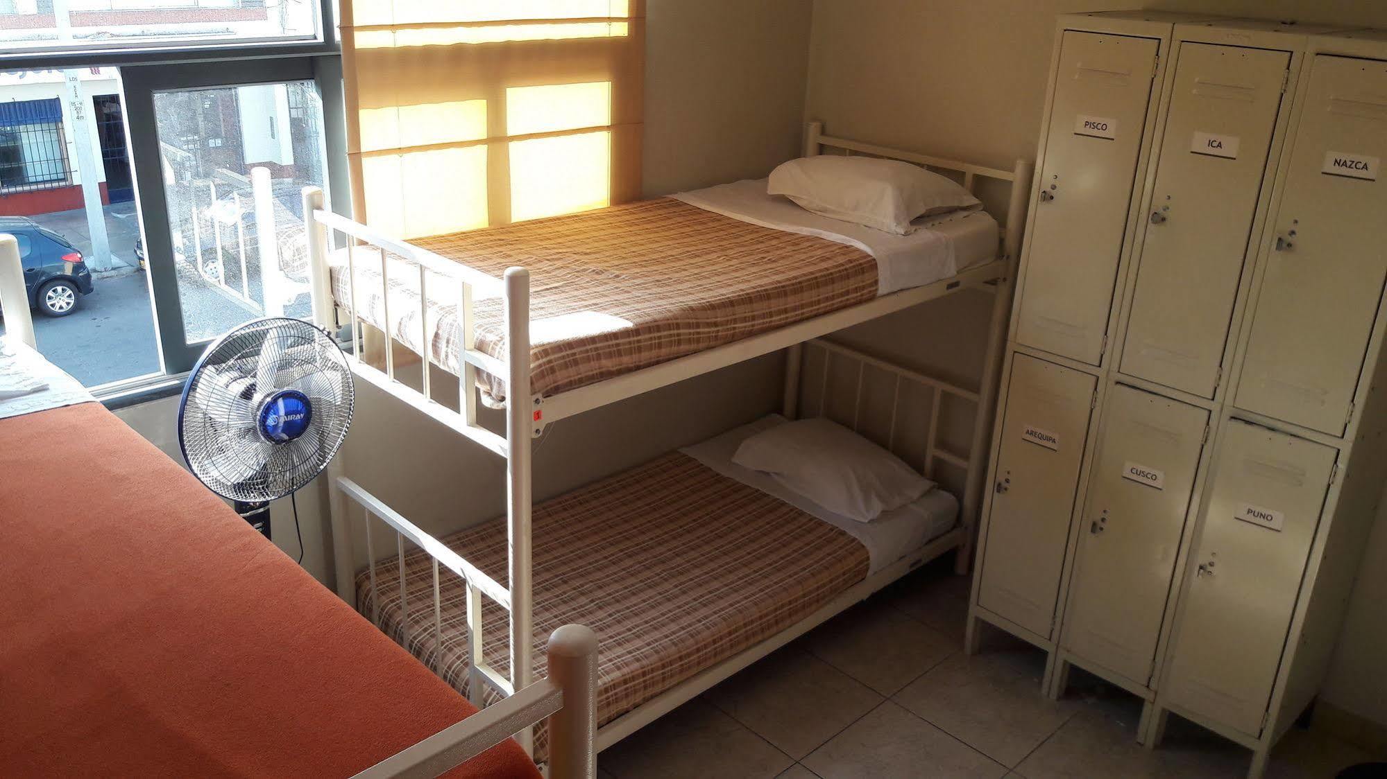 Casa Hualpa Hostelリマ エクステリア 写真