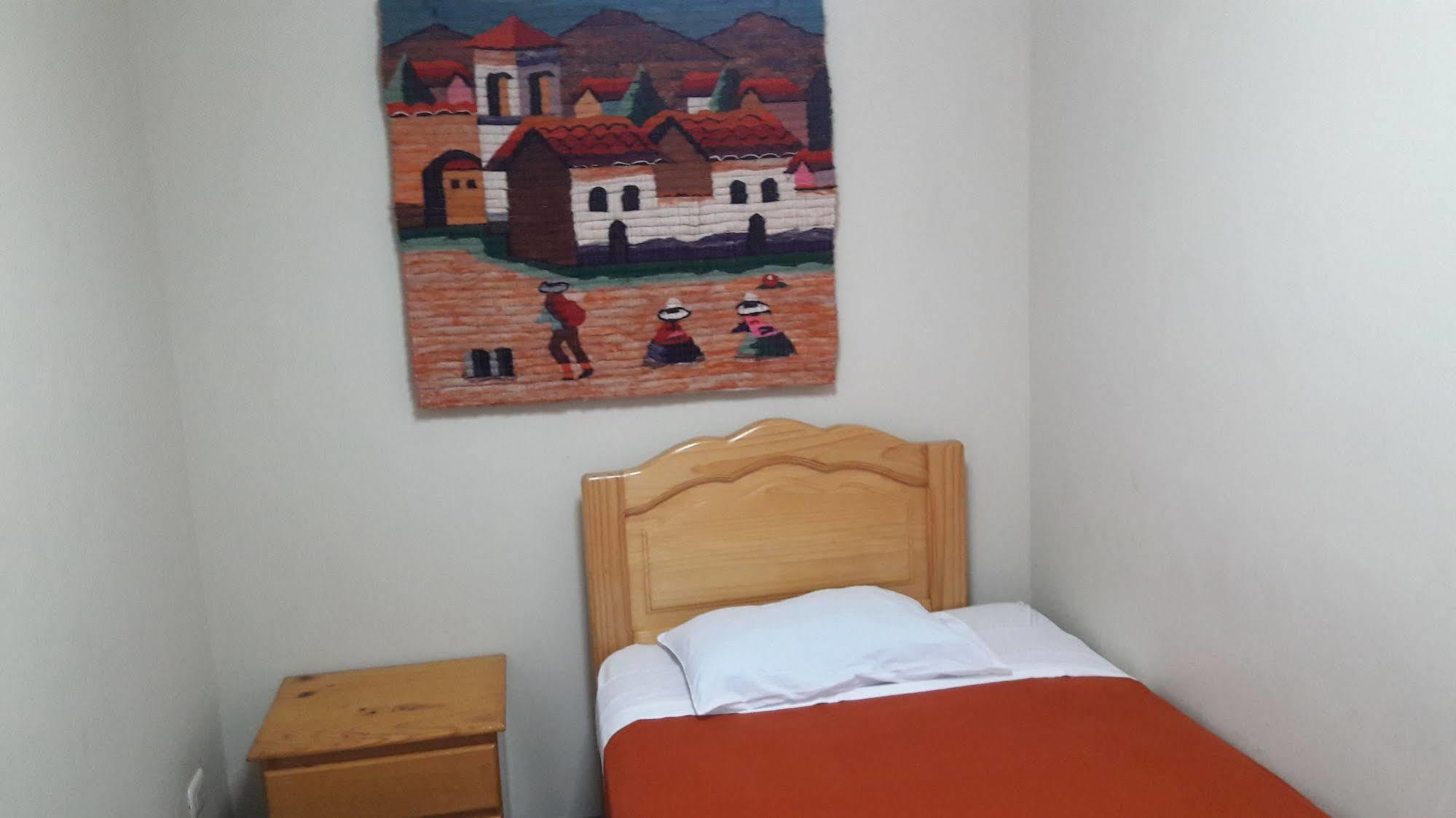 Casa Hualpa Hostelリマ エクステリア 写真