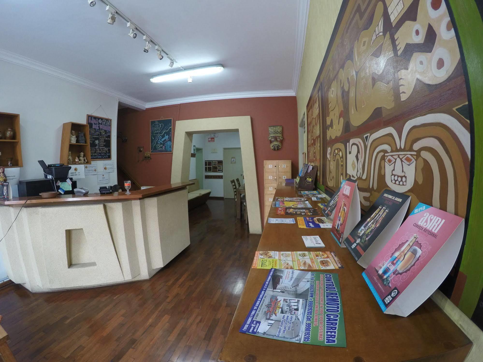 Casa Hualpa Hostelリマ エクステリア 写真