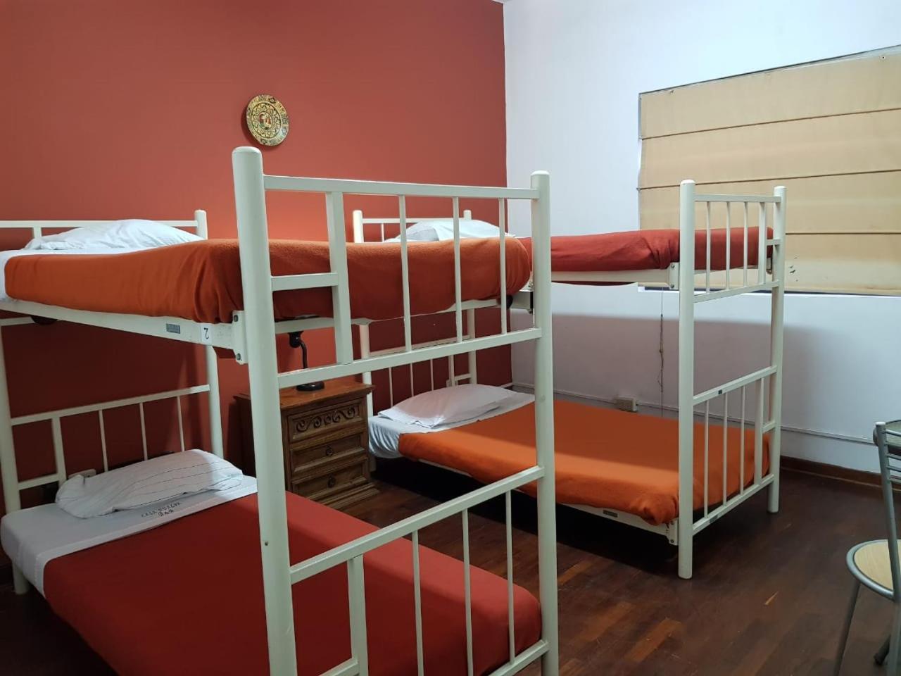 Casa Hualpa Hostelリマ エクステリア 写真