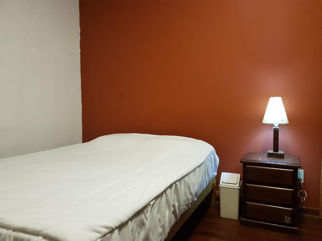 Casa Hualpa Hostelリマ エクステリア 写真